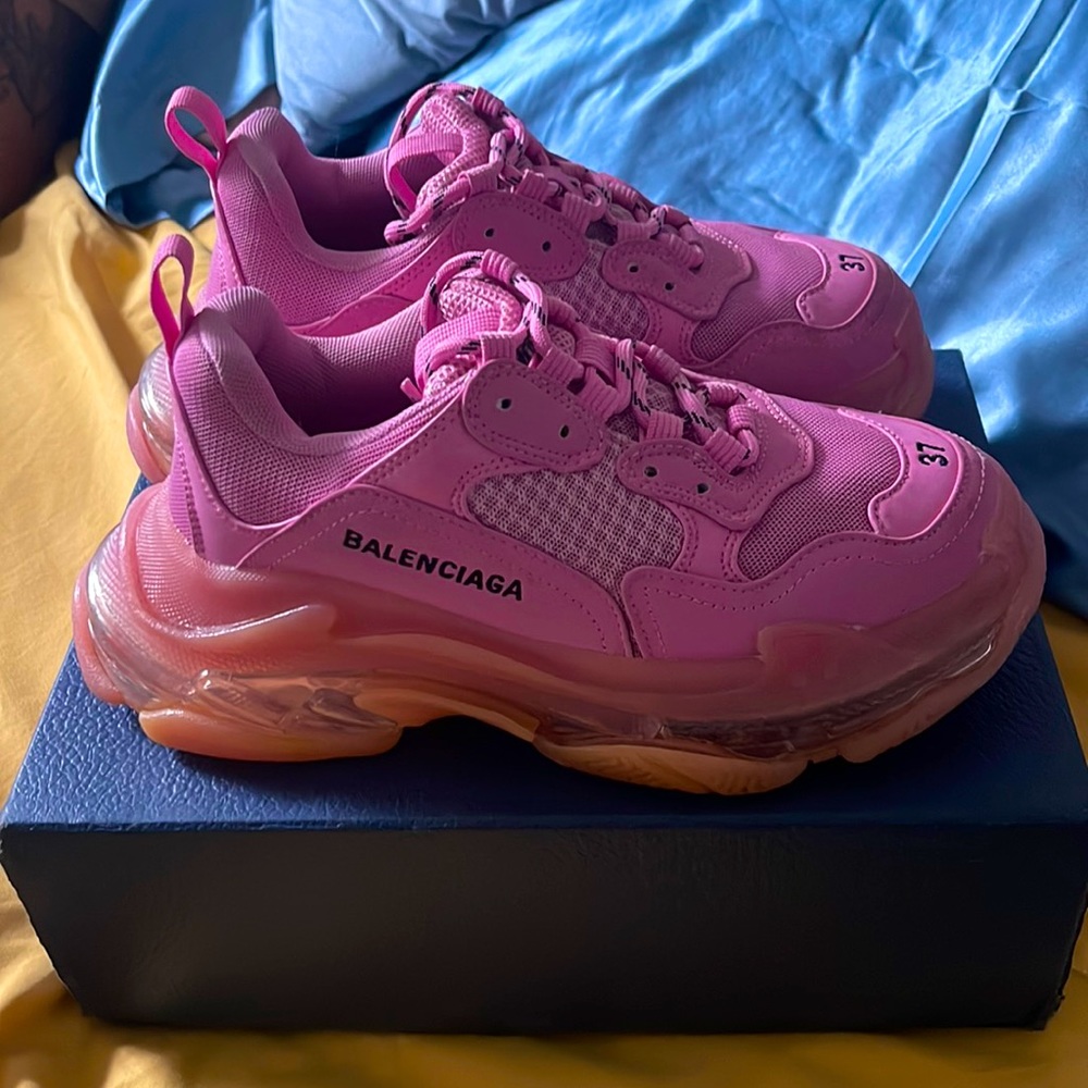 Selling Balenciaga triple s pink sneakers size 7